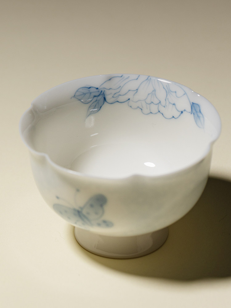 束刻白瓷花边口主人杯陶瓷手绘蝴蝶茶杯功夫茶小杯品茗杯喝茶单杯,餐饮具,茶杯,淘宝优惠券,粉丝福利购,淘宝优惠卷