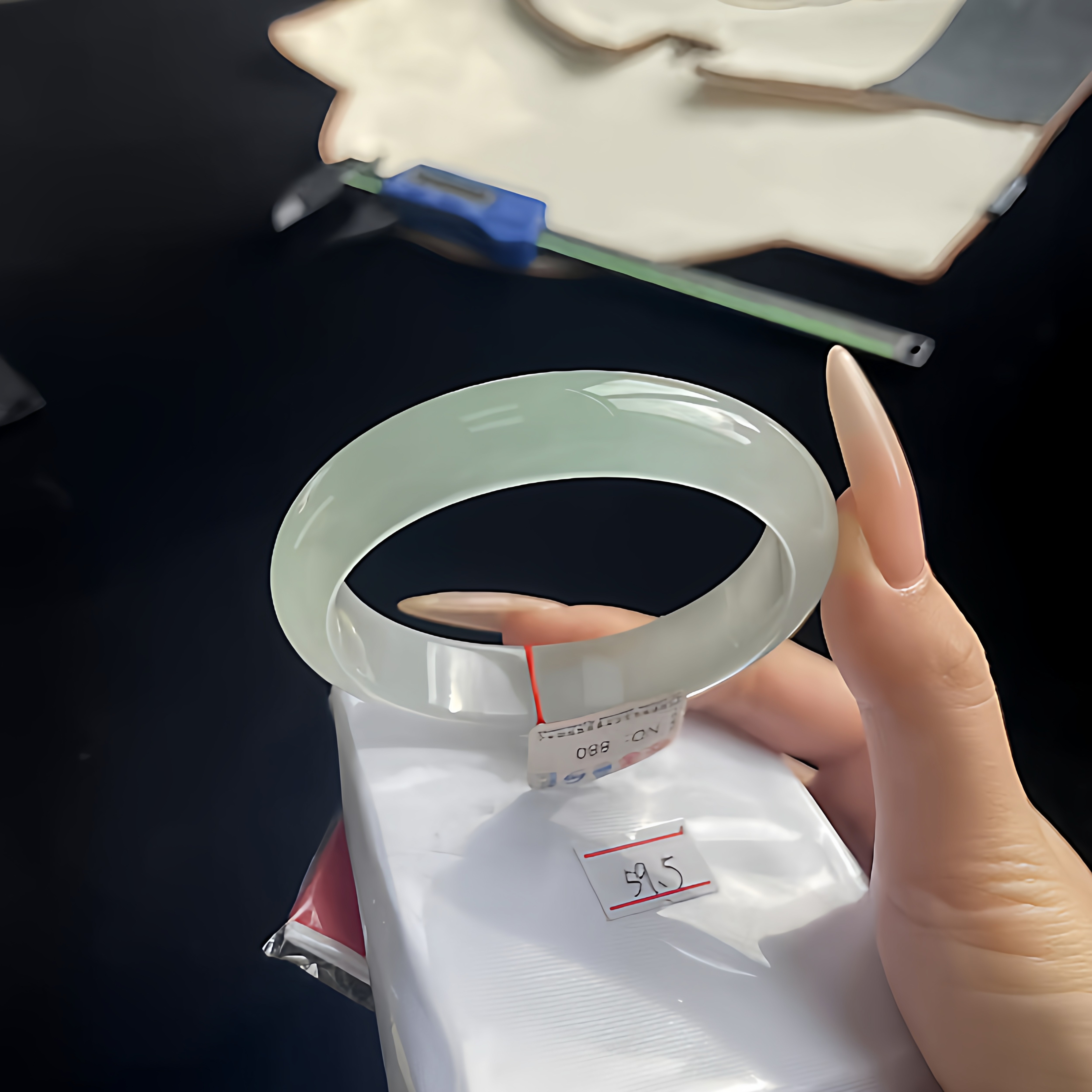 玉长情【清丽系列】缅甸翡翠玉手镯高冰种纯色平安镯女款正品处理