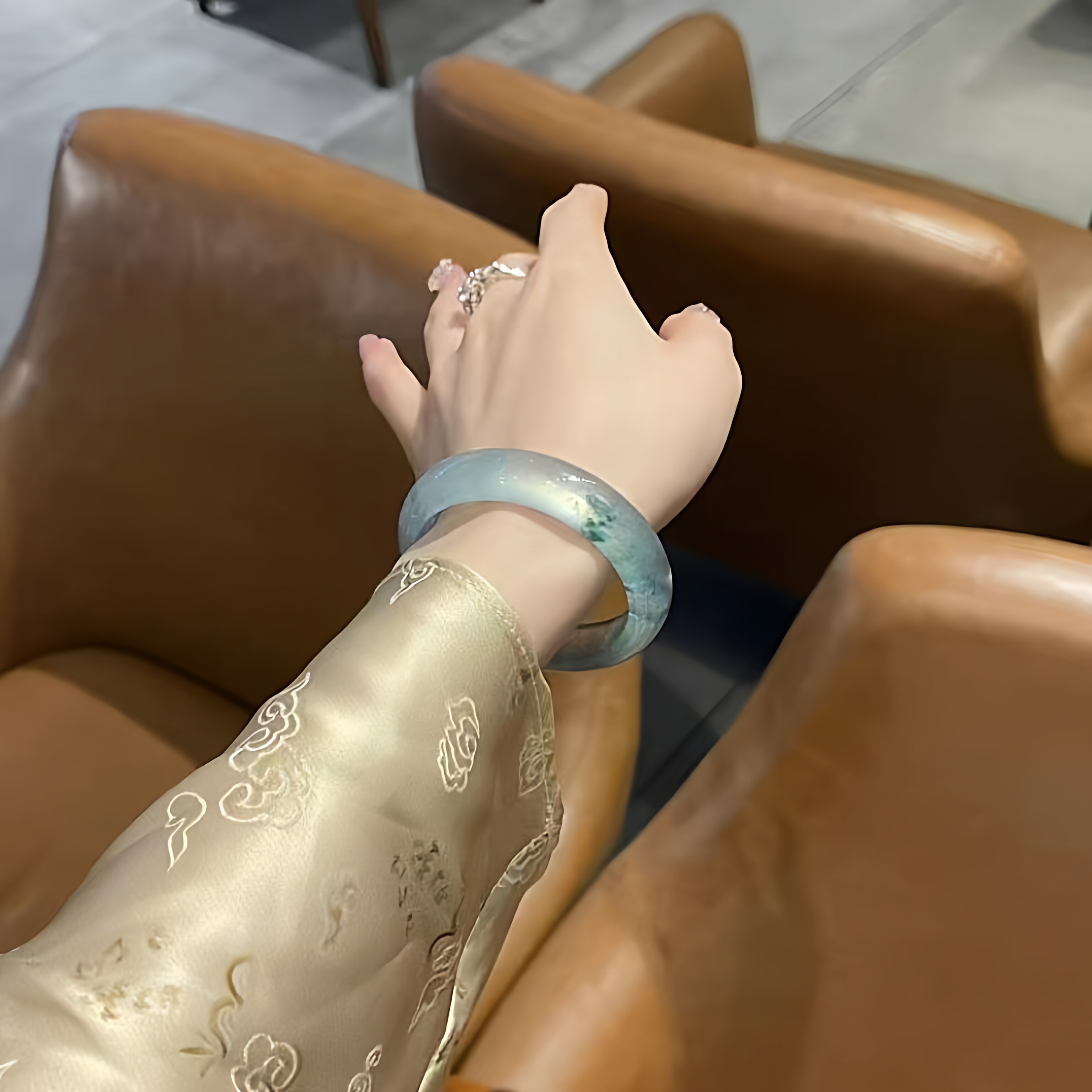 玉长情【百花系列】高冰种缅甸翡翠玉手镯子飘花玉镯女真玉石处理