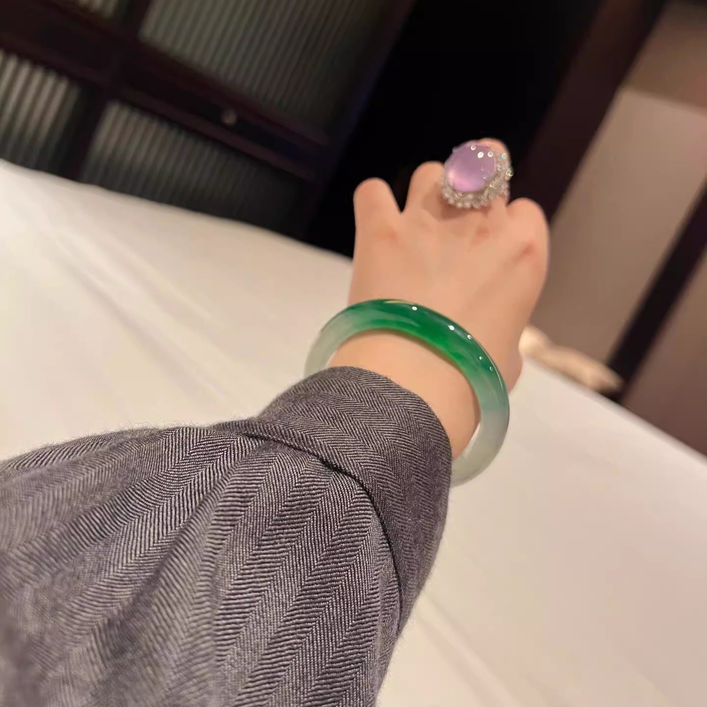 玉长情【山青系列】玉手镯子翡翠女缅甸老坑半山水阳绿冰种真玉石