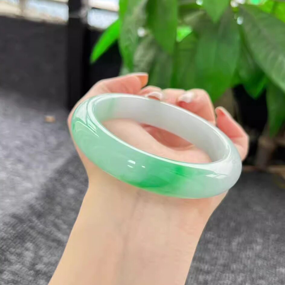 玉长情【百花系列】高端缅甸翡翠女款白底青玉手镯子冰种贵妃处理