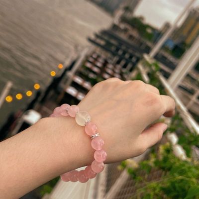国潮精品天然马达加斯加粉晶月光石手链马粉饰品10mm圆珠高品质