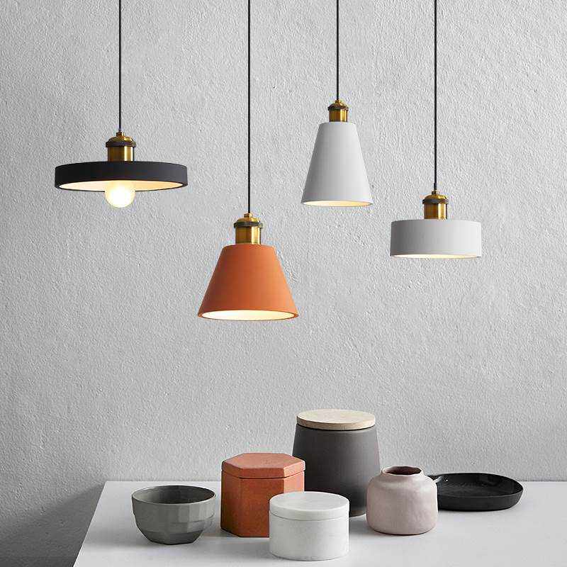 餐厅吊灯北欧现代简约工业风饭厅个性吧台灯饰2022年新款创意灯具