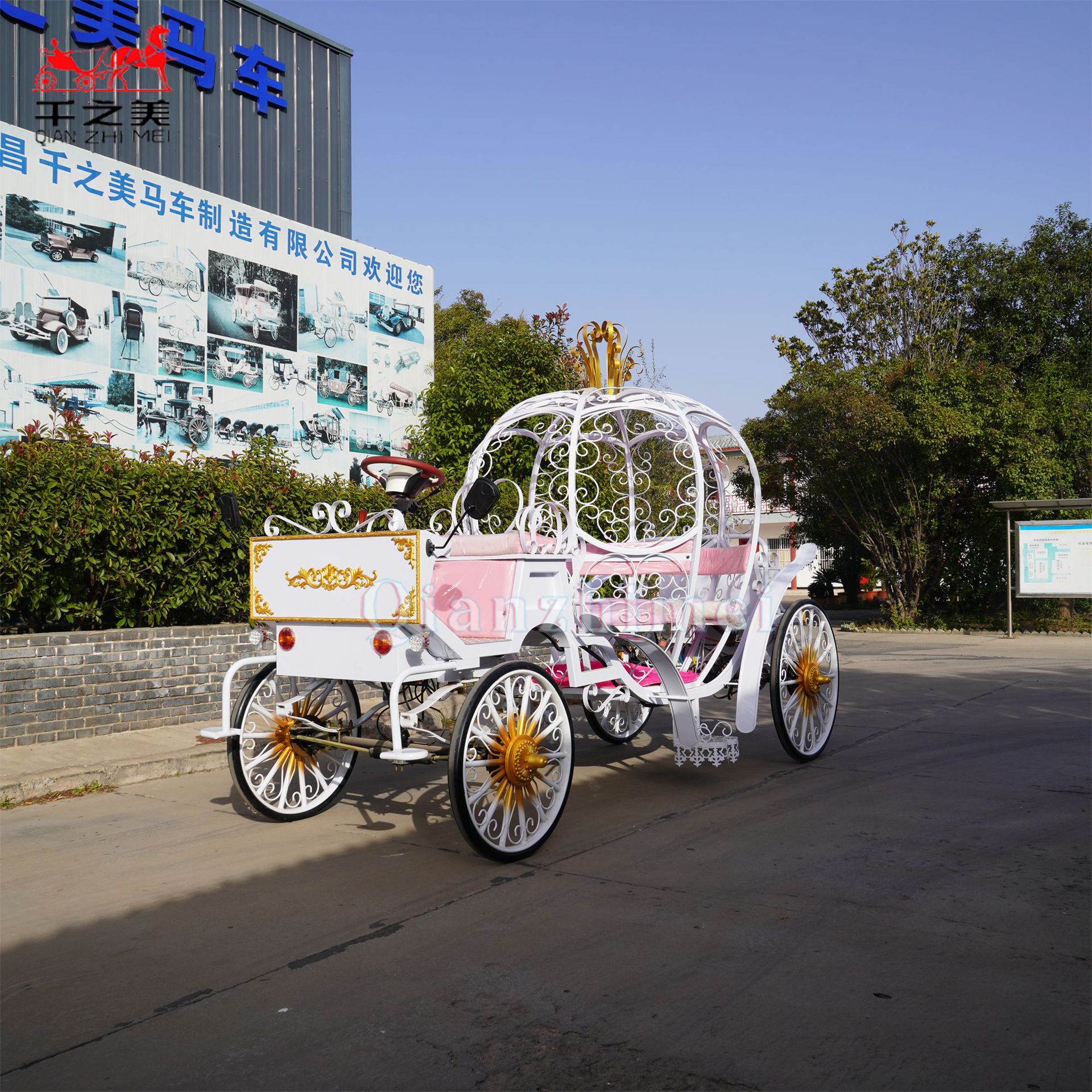 千之美选美皇后南瓜公主马车铁艺展示景区婚礼游览游街圣诞活动