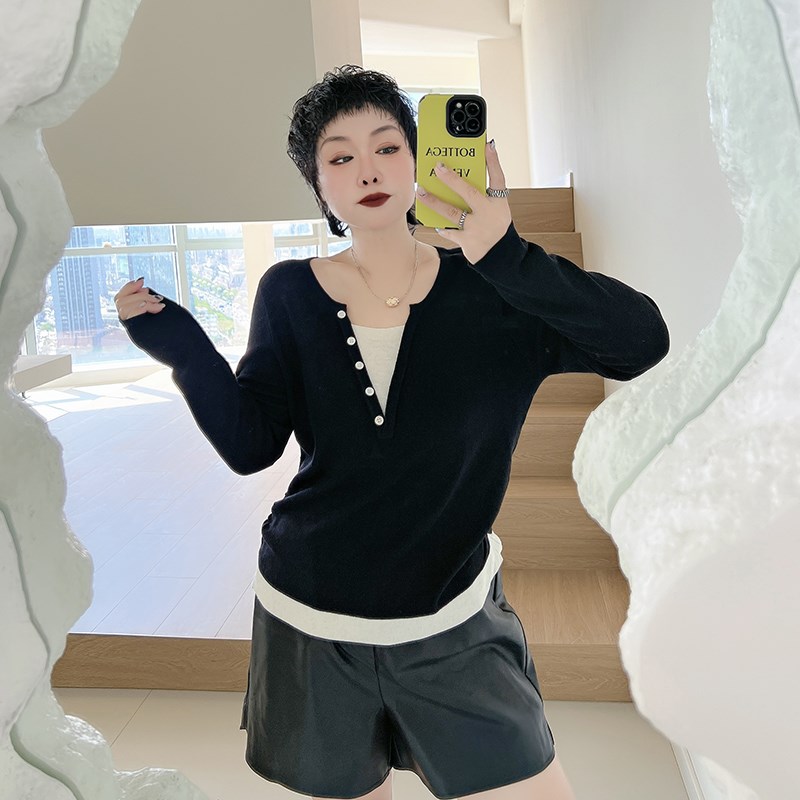 撞色假两件设计感v领t恤衫大码女装200斤胖mm长袖潮Y打底针织小衫