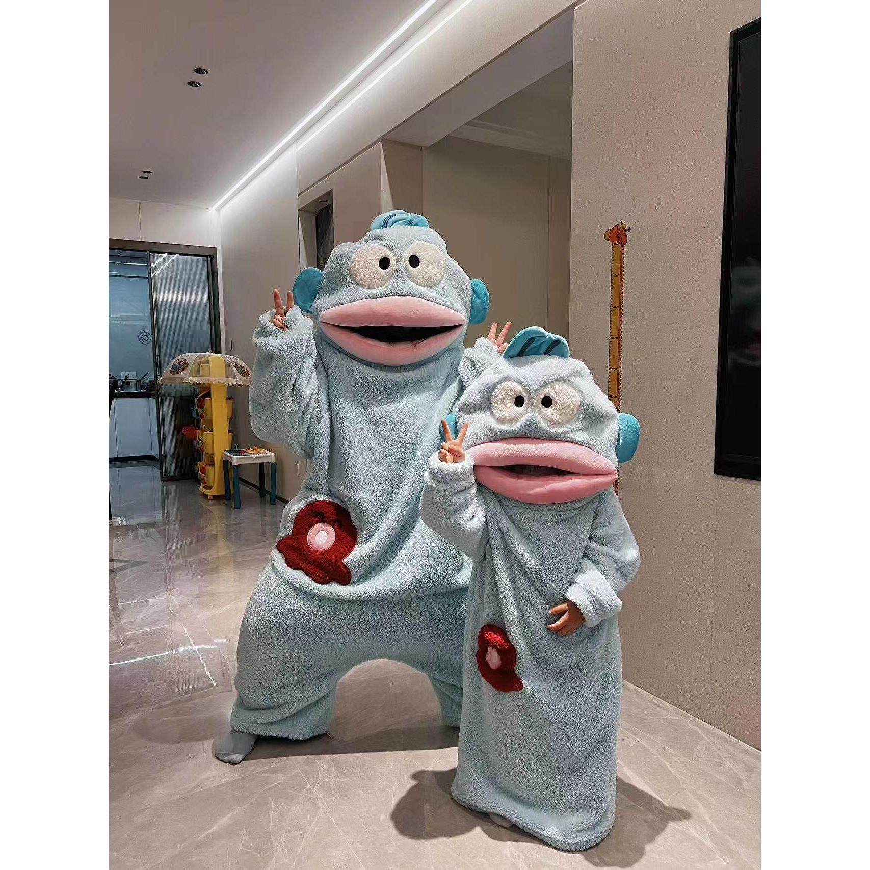 丑鱼连体睡衣女秋冬季珊瑚绒情侣睡袍男款加厚加大码搞怪卡通睡裙