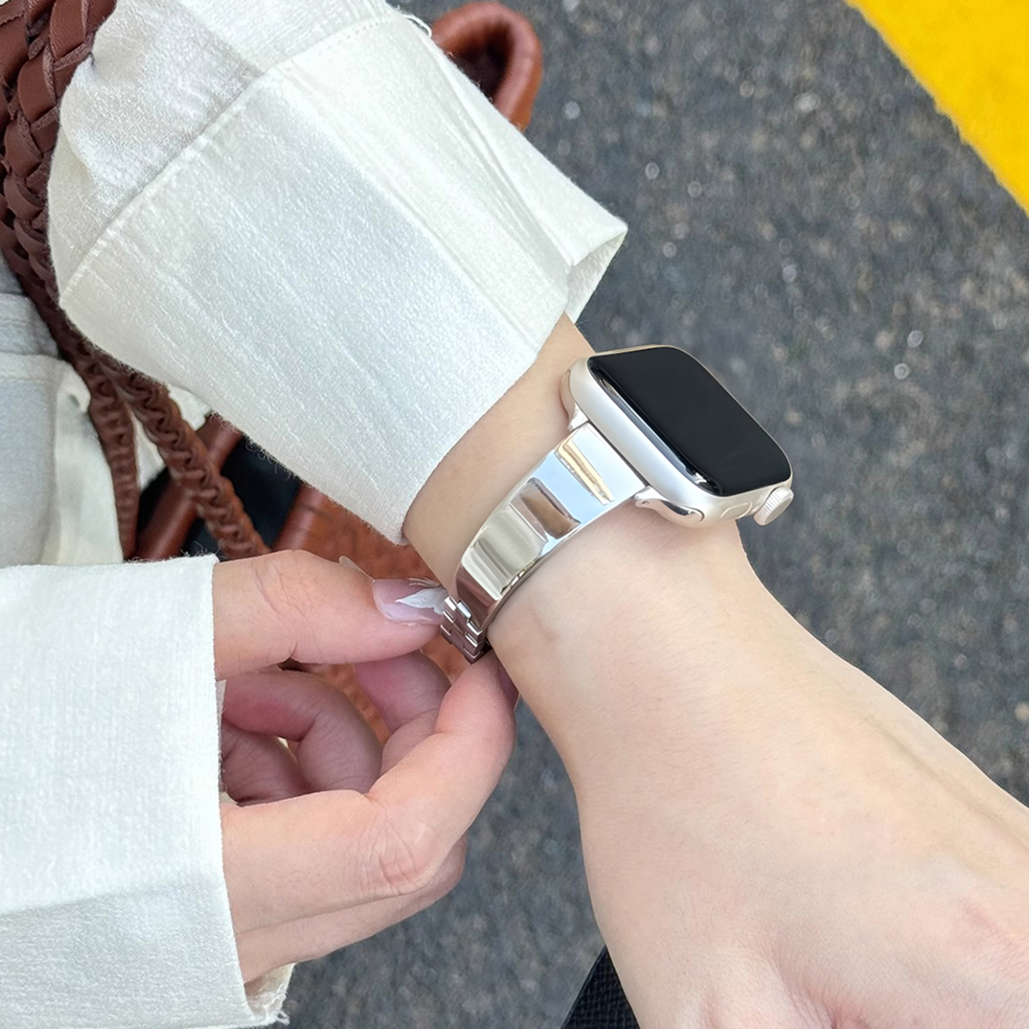 适用iwatchs9白昼手镯金属手表带