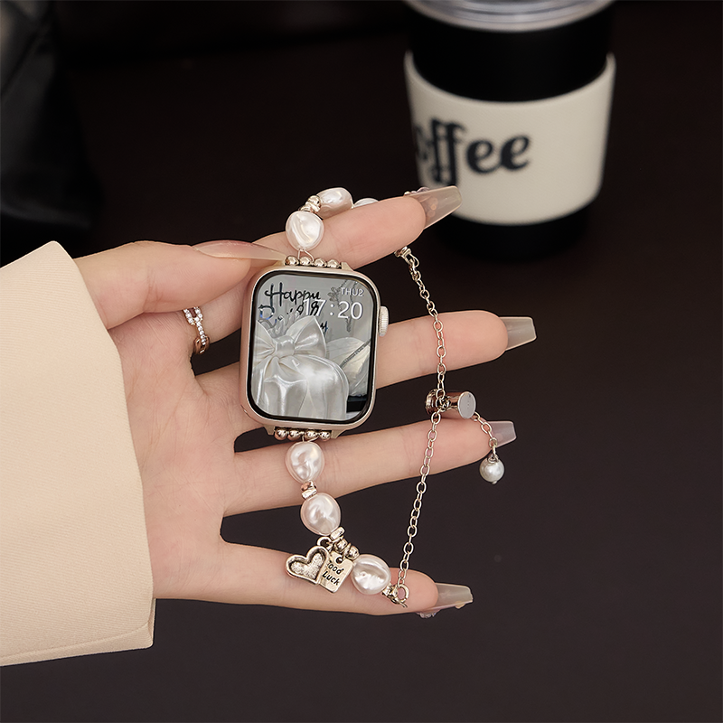 适用iwatch苹果手表表带applewatch新款巴洛克珍珠手链S10金属表链S9夏季女款S8/S7代小香风se高级个性伸缩链