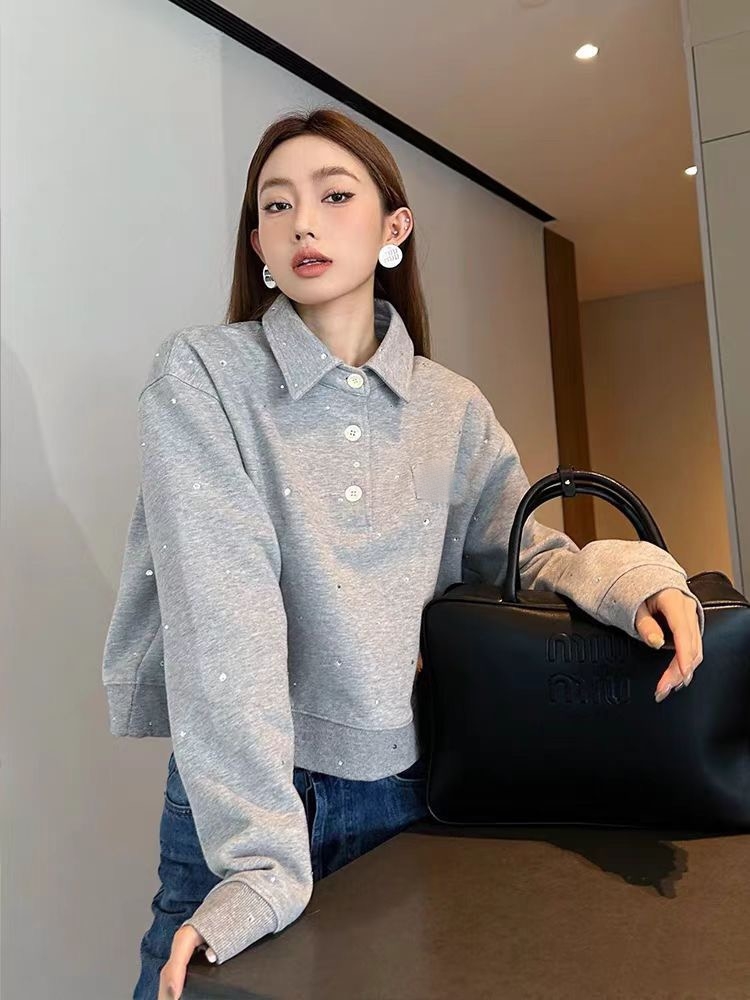 现货m系穿搭Polo领字母刺绣水晶镶钻卫衣女小众宽松叠搭上衣潮