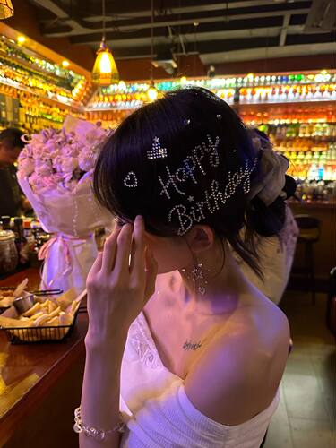网红水钻生日字母发夹Happy Birthday氛围感派对自拍闪钻头饰配饰