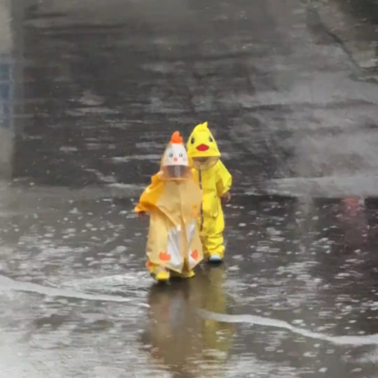 动物立体造型儿童雨衣可爱卡通小鸭男女童宝宝雨鞋套装2026新款