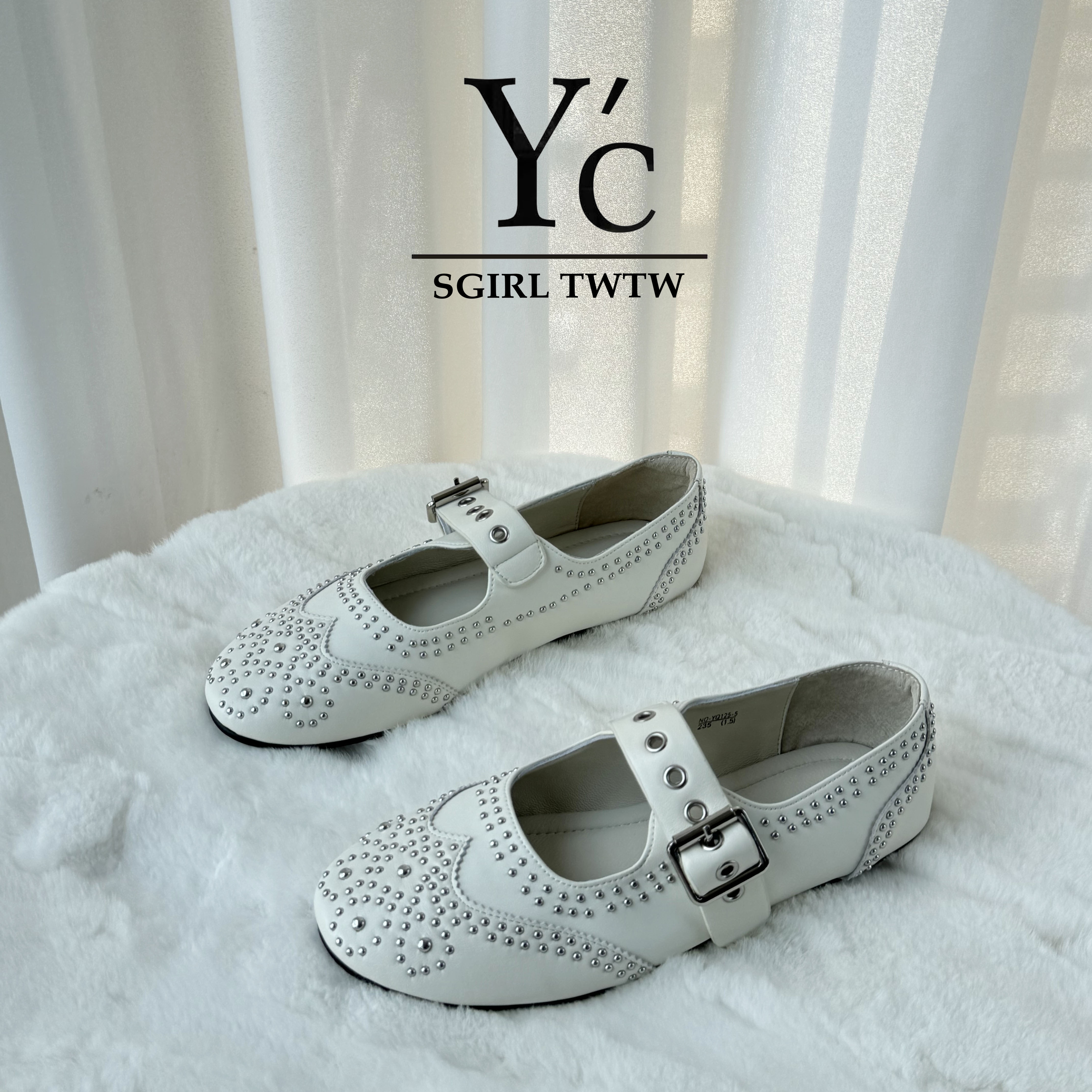 YC复古小众铆钉一字扣玛丽珍鞋女