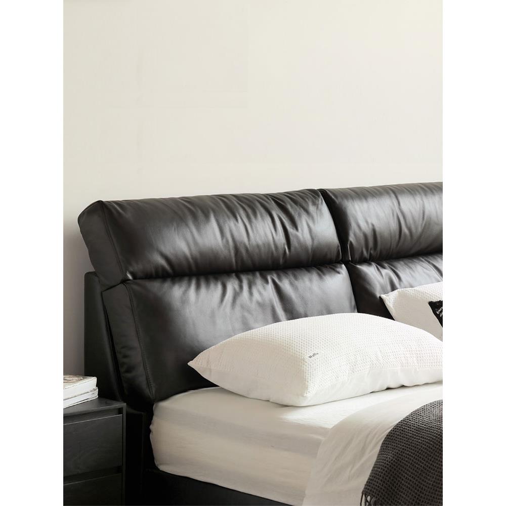 2025新款真皮高级感黑色软包床头羽绒牛皮靠垫床头背靠头层牛皮