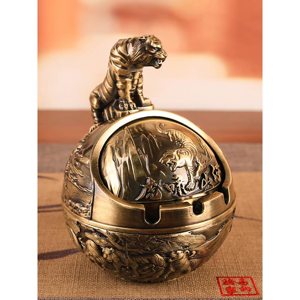 12生肖烟灰缸高档轻奢摆件国潮创意个性潮流带盖防飞灰防摔办公室