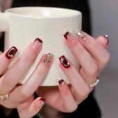 纯手工穿戴甲新年红覆古港风婚纱照新娘婚礼美甲短t款 高级感闪钻