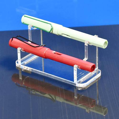 好运双层展示架亚克力材质