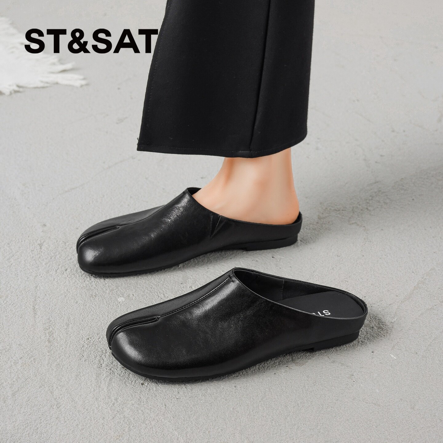 星期六真皮勃肯鞋2026春季新款时尚舒适柔软包头拖鞋低跟拖鞋女款