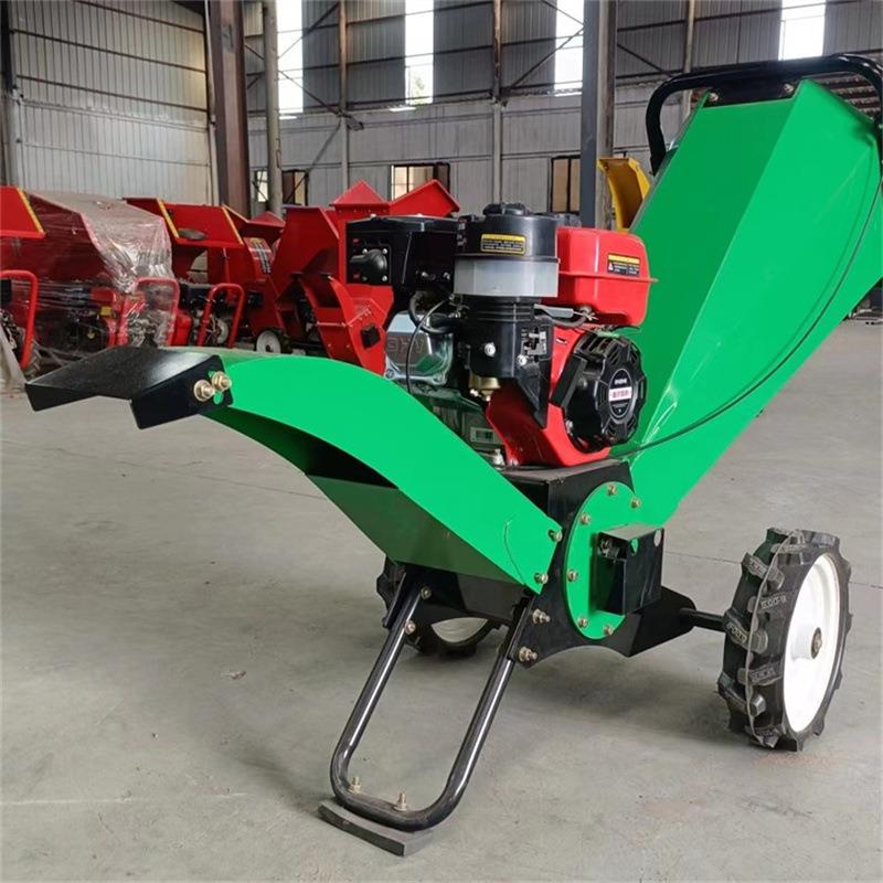 家用小型树枝粉碎机干鲜枝条自动切碎机柴油大马力树枝树杆粉碎机