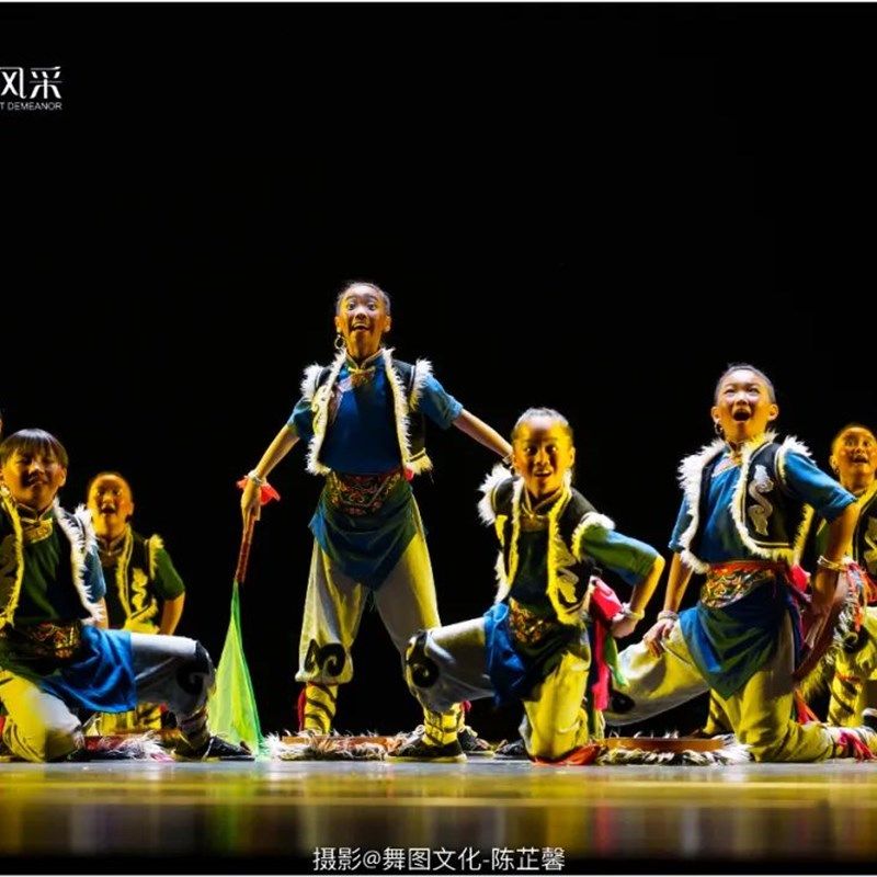第十二届小荷风采敲响布瓦的春天六一儿童舞蹈服元旦幼儿演出服 - 实物图