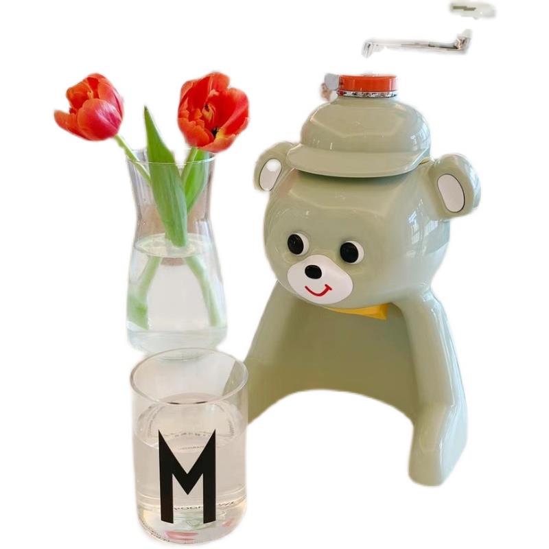 日本覆古企鹅小熊刨冰机儿童家用小型碎冰机手摇冰沙卡通绵绵冰机