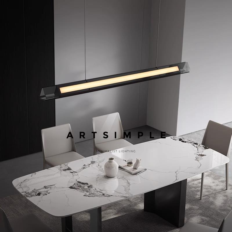 意式轻奢餐厅吊灯高级感玻璃餐桌吊灯现代极简设计师一字长条吊灯