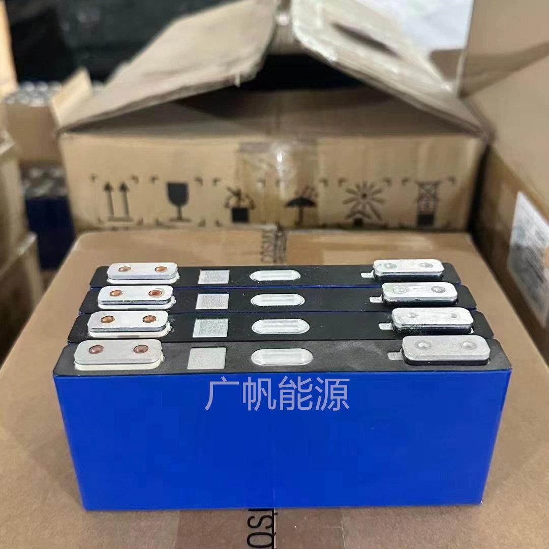 欣旺达9.6Ah高倍率三元锂电池 3.7V应急启动电源 汽车强启12V24V