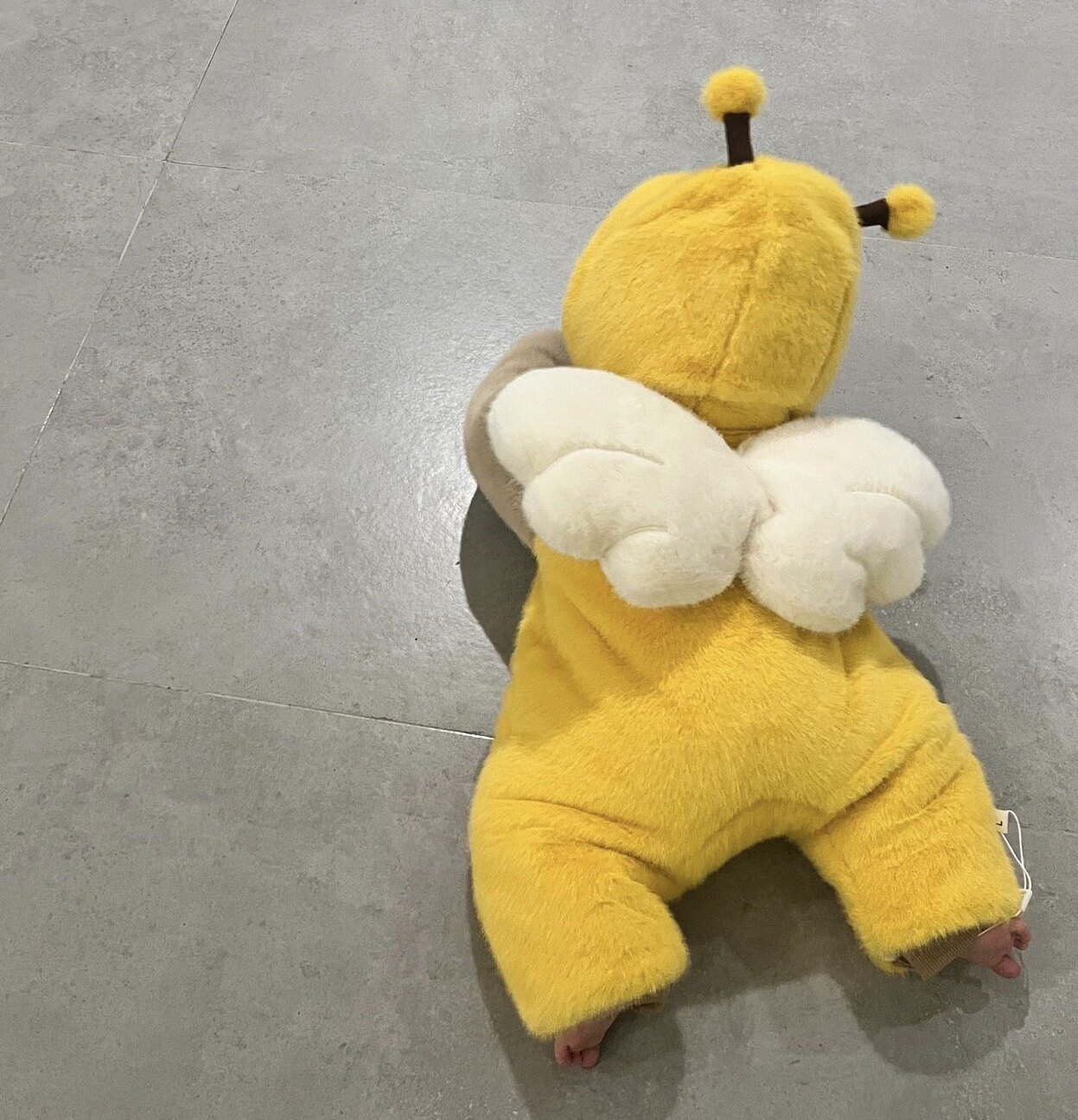 婴儿连体衣秋冬款加绒加厚保暖爬爬服新生儿宝宝衣服可爱卡通蜜蜂