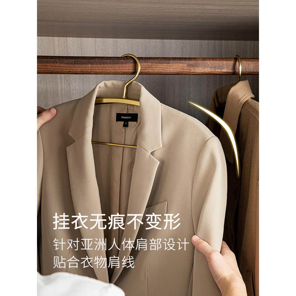采购产品太空铝合金衣架，家用衣架，无痕反肩角衣架，无障碍豪华