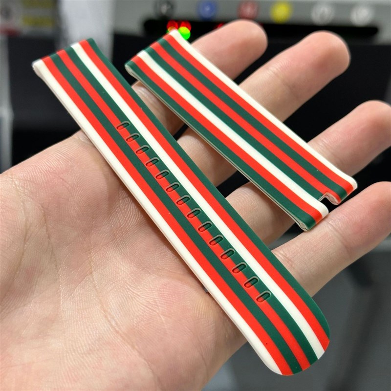 硅胶表带uv打印机硅胶软s胶腕表制品UV平板打印机耐拉伸不开裂数