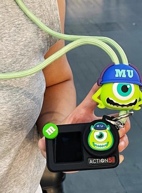 绿色大眼怪适用大疆Action6/5pro/4/3运动相机保护套硅胶挂绳防刮