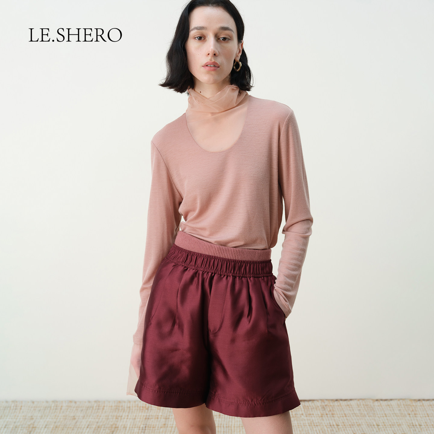 LE.SHERO网纱拼接V领长袖打底衫