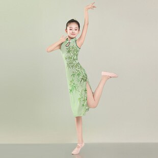新款儿童古典舞演出服装r 外婆桥舞蹈服 女童国风旗袍扇子舞练功