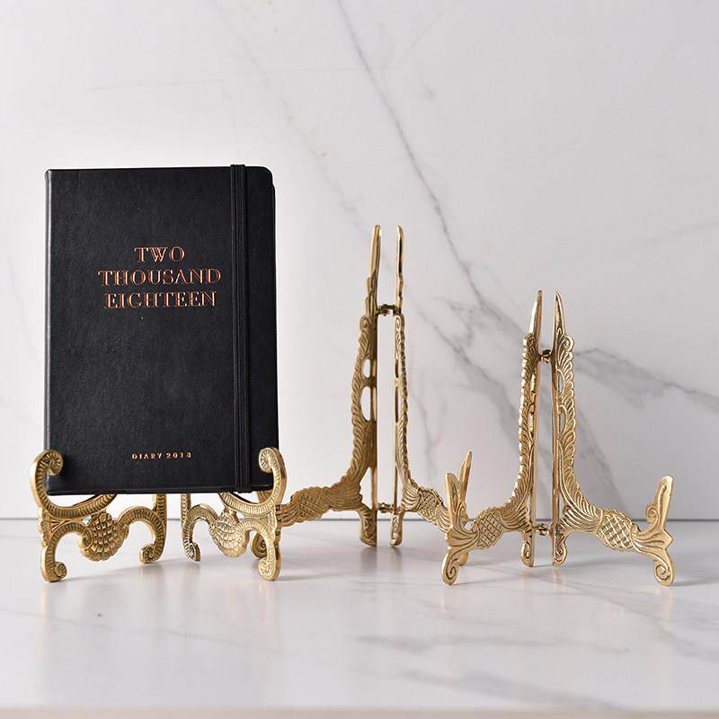 欧式复古典日式手工盘子展示支架黄铜相框画架挂盘托玄关桌展架