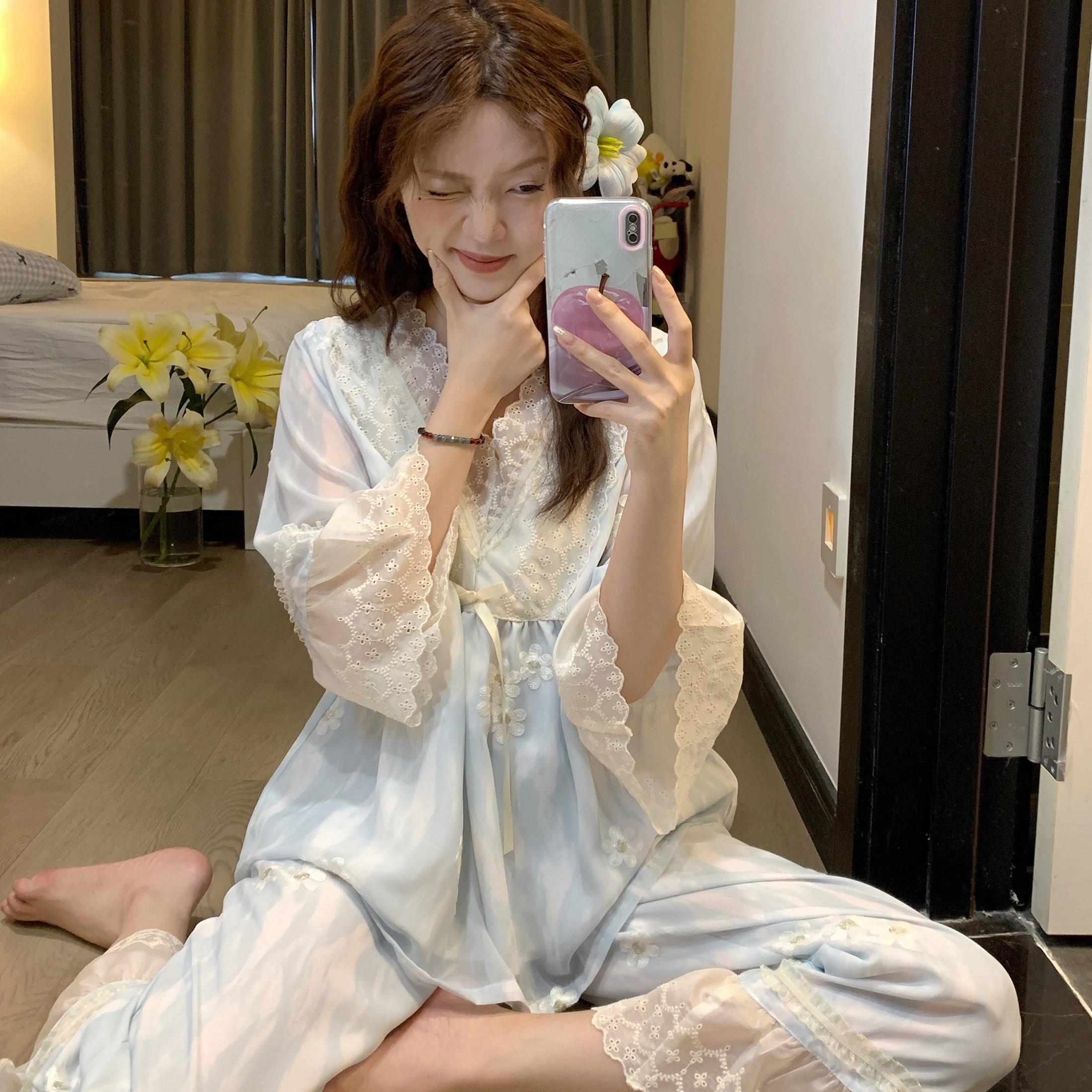 2025超火冰丝睡衣女款春秋可外穿公主风蕾丝边长裤家居服套装秋天