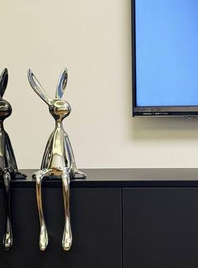 现代极简坐姿兔子摆件客厅电视柜地台高级感装饰品过道酒柜摆设