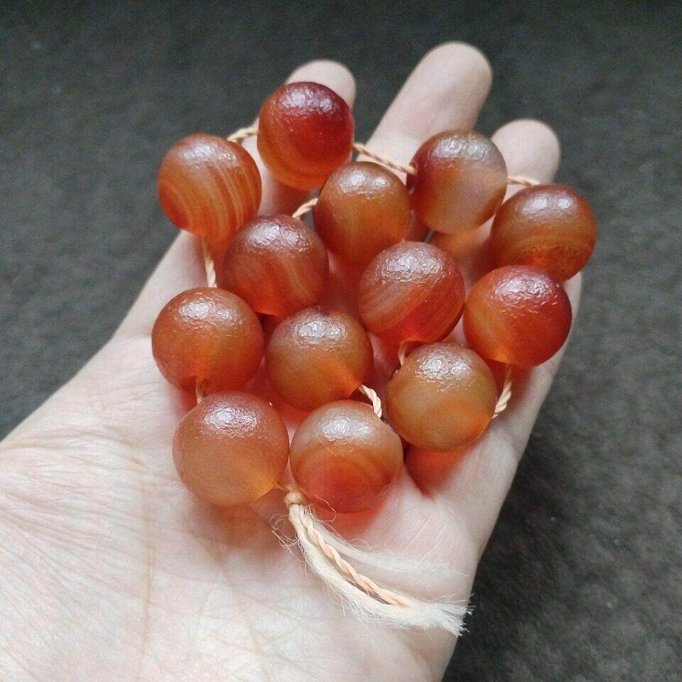 古玩收藏藏区回流老包浆玛瑙珠子一串圆珠玛瑙佛珠配珠手串珠