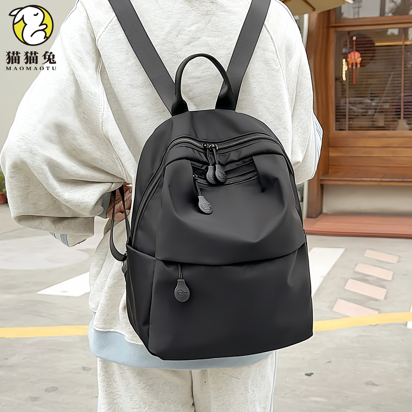 适合旅游的小背包女黑色书包轻便百搭日常通勤双肩包高质量旅行包