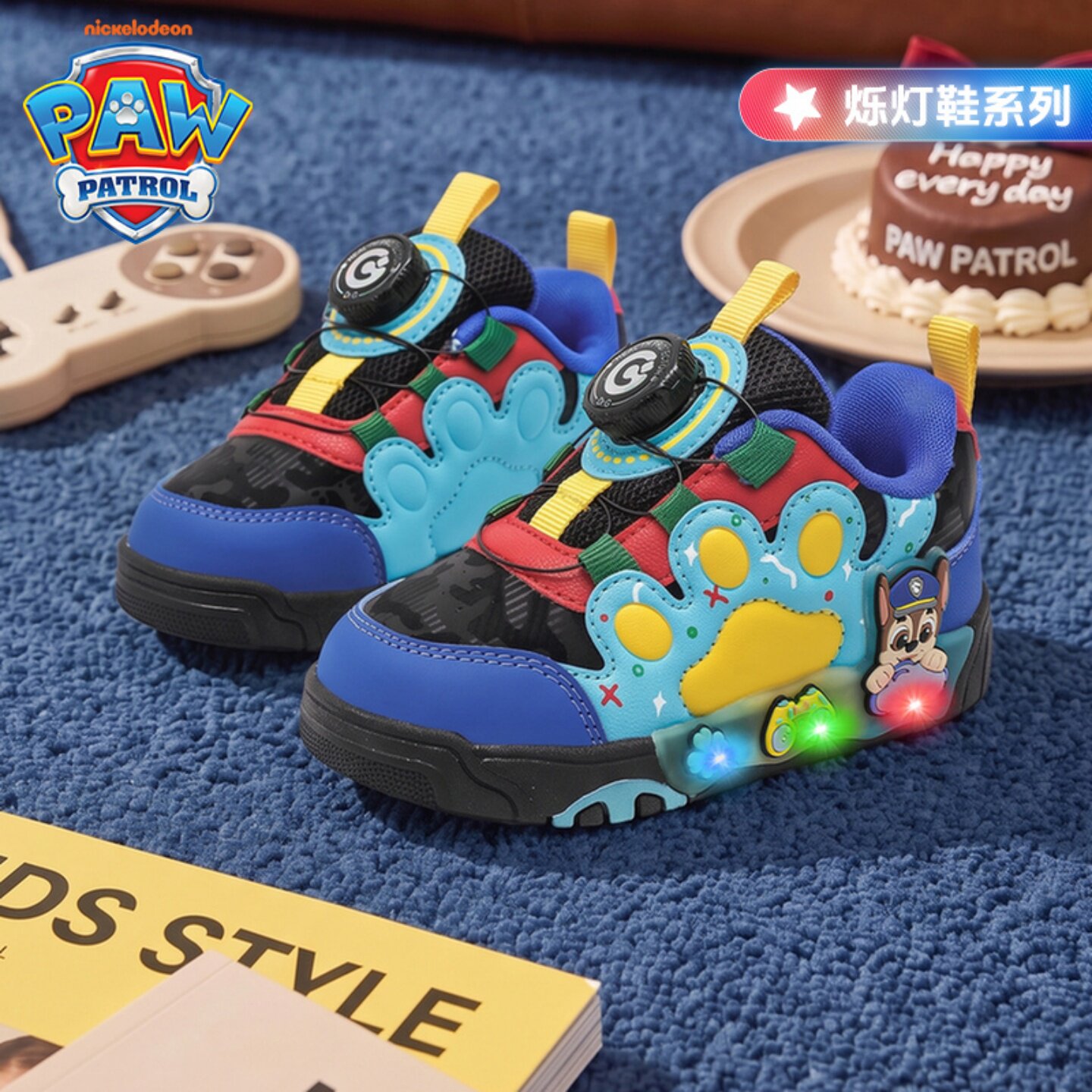 汪汪队官方正品时尚帅气防滑板鞋