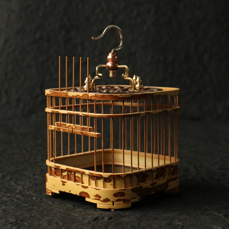 精品名家尤志武纯手工精工制作方形老玉竹蝈蝈罐叫笼爬虫竹笼虫玩