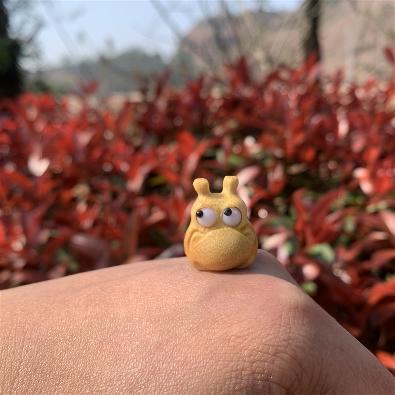 向暖文玩老料实心竹玉竹雕刻纯手工金蟾手把件活眼一把抓配饰迷你