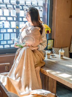 暖手捂抱枕头被子两用女插手毛绒午睡珊瑚绒多功能个性可爱靠垫被