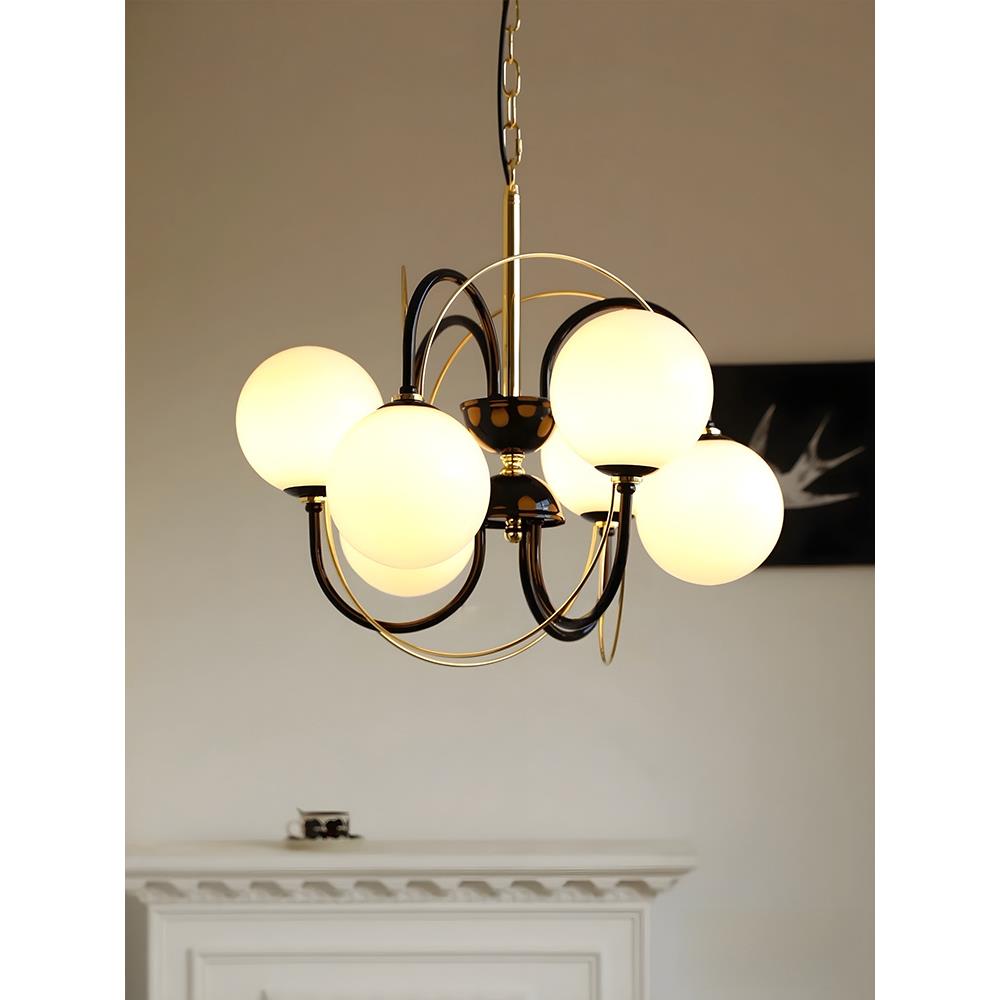 黑金魔豆灯餐厅卧室中古法式包豪斯书房玻璃简约设计师圆球吊灯