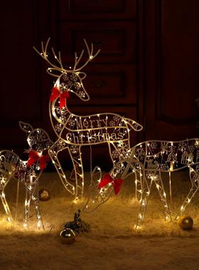跨境亚金属铁艺圣诞花园庭院平面3D发光鹿三口之家装饰摆件