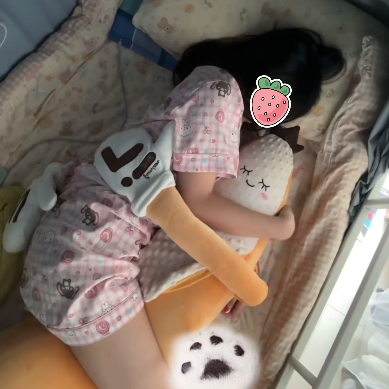 夹腿抱枕侧睡抱哄睡神器可爱水果型香蕉哄睡加大款抱枕睡觉安全感