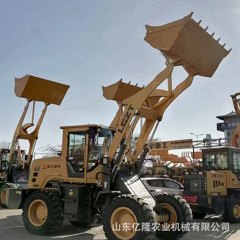 建筑工程柴油四驱铲车 养殖场清粪装载机 矮脚虎小型工地堆土机