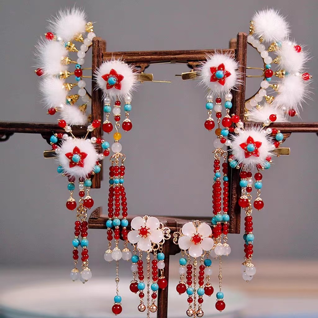 汉唐臻品秋冬新款水貂毛球蝴蝶排钗边夹对夹发扣古风新年发饰配饰,饰品/流行首饰/时尚饰品新,发饰,淘宝优惠券,粉丝福利购,淘宝优惠卷