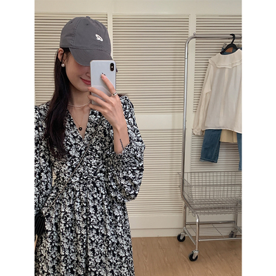 余小晴夏季新款气质碎花连衣裙通勤休闲长裙收腰显瘦清新甜美裙女