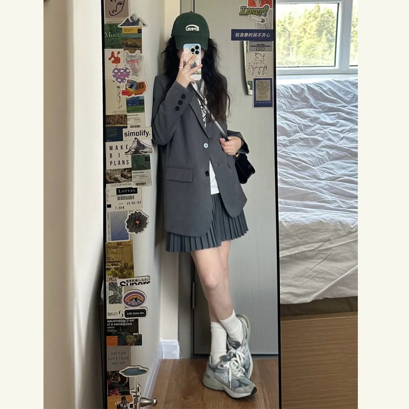 高级感学院风灰色西装外套女春秋新款H韩版小个子廓形宽松显瘦西
