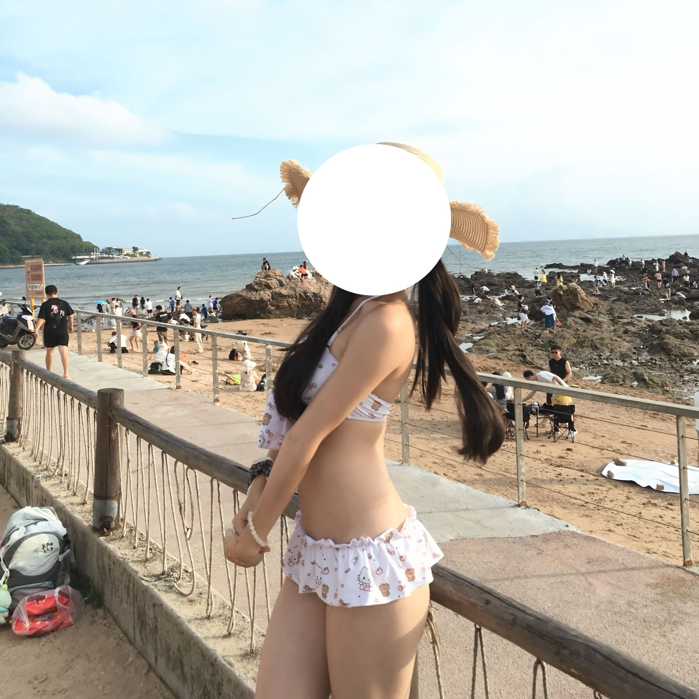 可爱短款露脐比基尼泳衣女分体裙式泡温泉泳装带胸垫度假风
