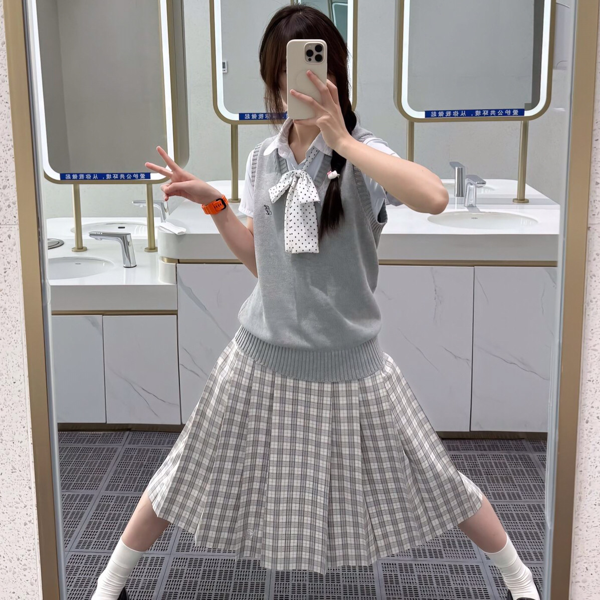 2025新款jk宽腰封前箱褶裙子女可爱刺绣制服格裙格子裙
